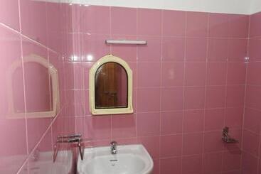 تختخواب و صبحانه Kadalamma Beach Homestay
