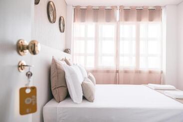 پانسیون 4u Lisbon Suites & Guesthouse Vii Airport