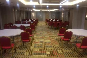 هتل Regenta Central Rs Chennai Omr Sipcot