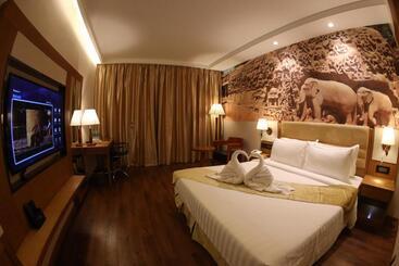 هتل Regenta Central Rs Chennai Omr Sipcot