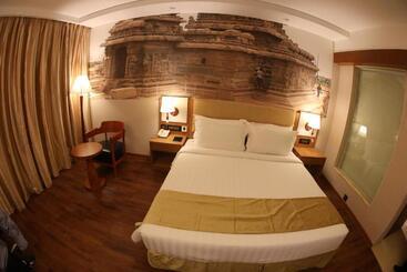 هتل Regenta Central Rs Chennai Omr Sipcot