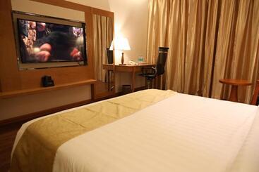 هتل Regenta Central Rs Chennai Omr Sipcot