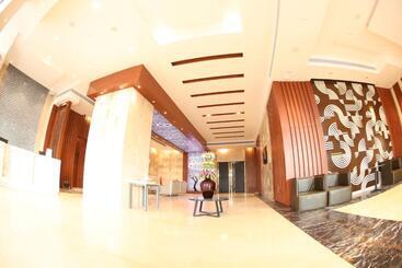 هتل Regenta Central Rs Chennai Omr Sipcot
