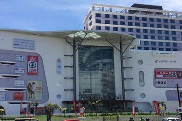 هتل Regenta Central Rs Chennai Omr Sipcot