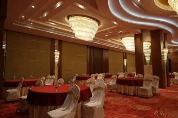 هتل Regenta Central Rs Chennai Omr Sipcot