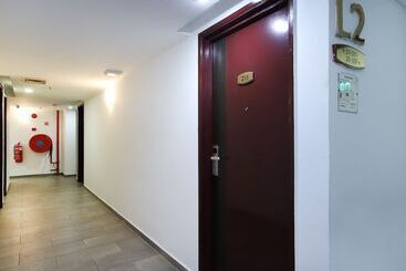 Azimuth Hotel By Oyo Rooms