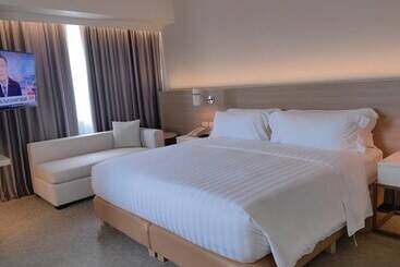 Brittany Hotel Bgc