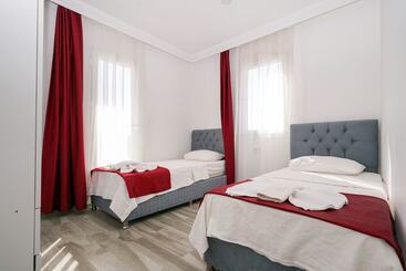 çi̇çek Apart Otel