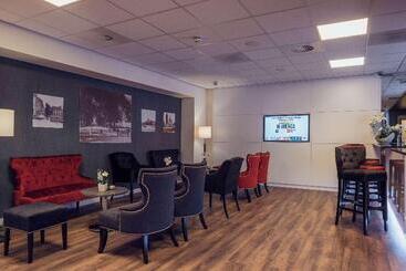 هتل Plaza Premium Den Haag City Center