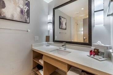 هتل Best Western Premier Prince Albert