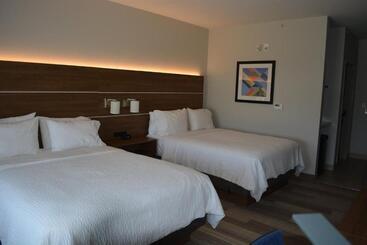 هتل Holiday Inn Express & Suites   Liberal, An Ihg