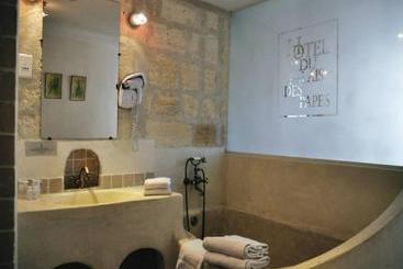 Отель Hôtel Du Palais Des Papes