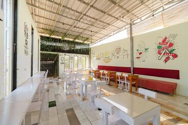 پانسیون Reddoorz Syariah Near Pangkal Balam Port Bangka