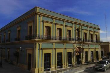 هتل Santa Elena