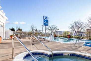 هتل Best Western Capital City Inn