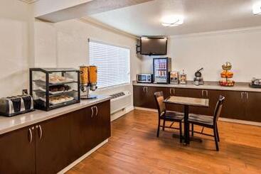هتل Best Western Capital City Inn