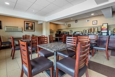 هتل Best Western Fort Washington Inn