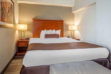 هتل Best Western Fort Washington Inn