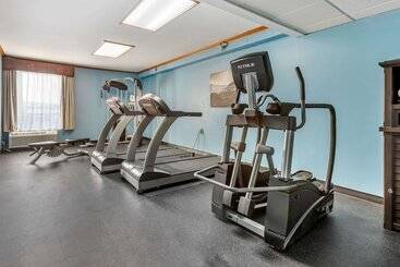 هتل Best Western Fort Washington Inn