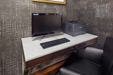 هتل Best Western Inn & Suites