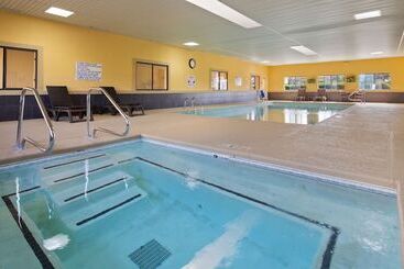 هتل Best Western Inn & Suites