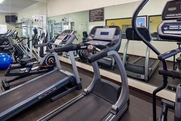 هتل Best Western Inn & Suites