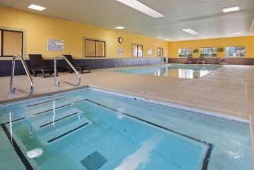 هتل Best Western Inn & Suites