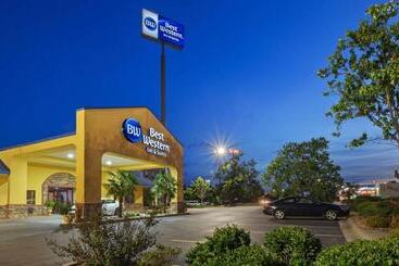 هتل Best Western Inn & Suites