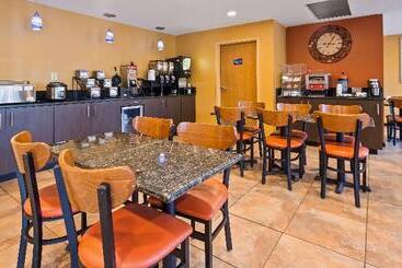 هتل Best Western Inn Florence