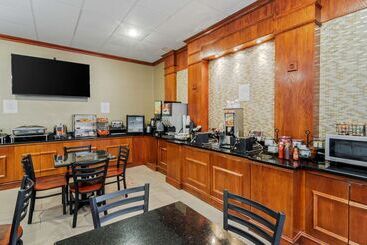 هتل Best Western St Louis Kirkwood Route 66