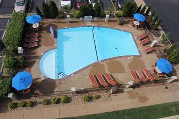 هتل Best Western St Louis Kirkwood Route 66