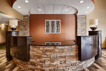 هتل Best Western Luxbury Inn Fort Wayne