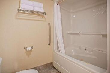 هتل Best Western Music Capital Inn