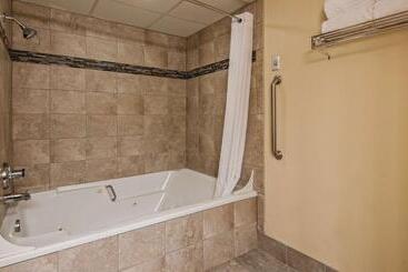 هتل Best Western Music Capital Inn