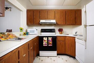 هتل Best Western Naples Inn & Suites
