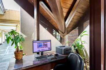 هتل Best Western Orlando West