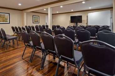 هتل Best Western Oxnard Inn