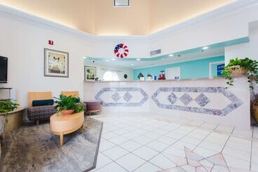 هتل Best Western Pearland Inn