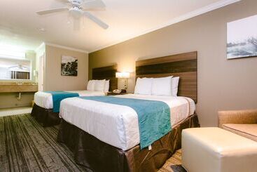 هتل Best Western Pearland Inn