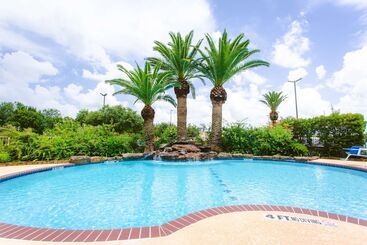 هتل Best Western Pearland Inn