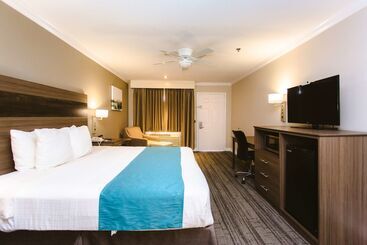 هتل Best Western Pearland Inn