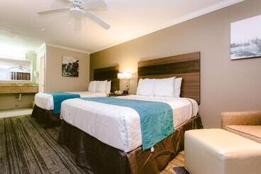 هتل Best Western Pearland Inn