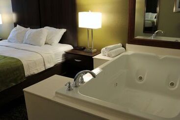 هتل Best Western Plaza Inn