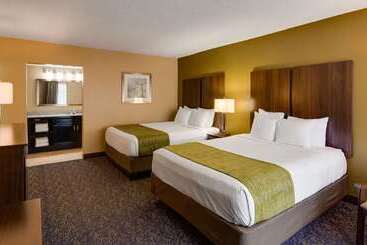 هتل Best Western Plaza Inn