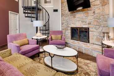 هتل Best Western Plaza Inn