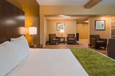 هتل Best Western Plaza Inn