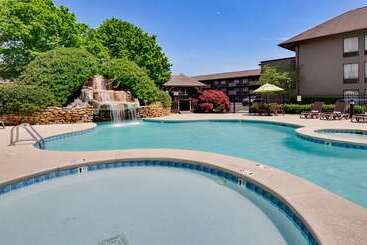 هتل Best Western Plaza Inn