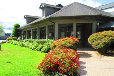 هتل Best Western Plaza Inn