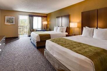 هتل Best Western Plaza Inn