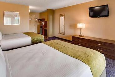 هتل Best Western Plaza Inn